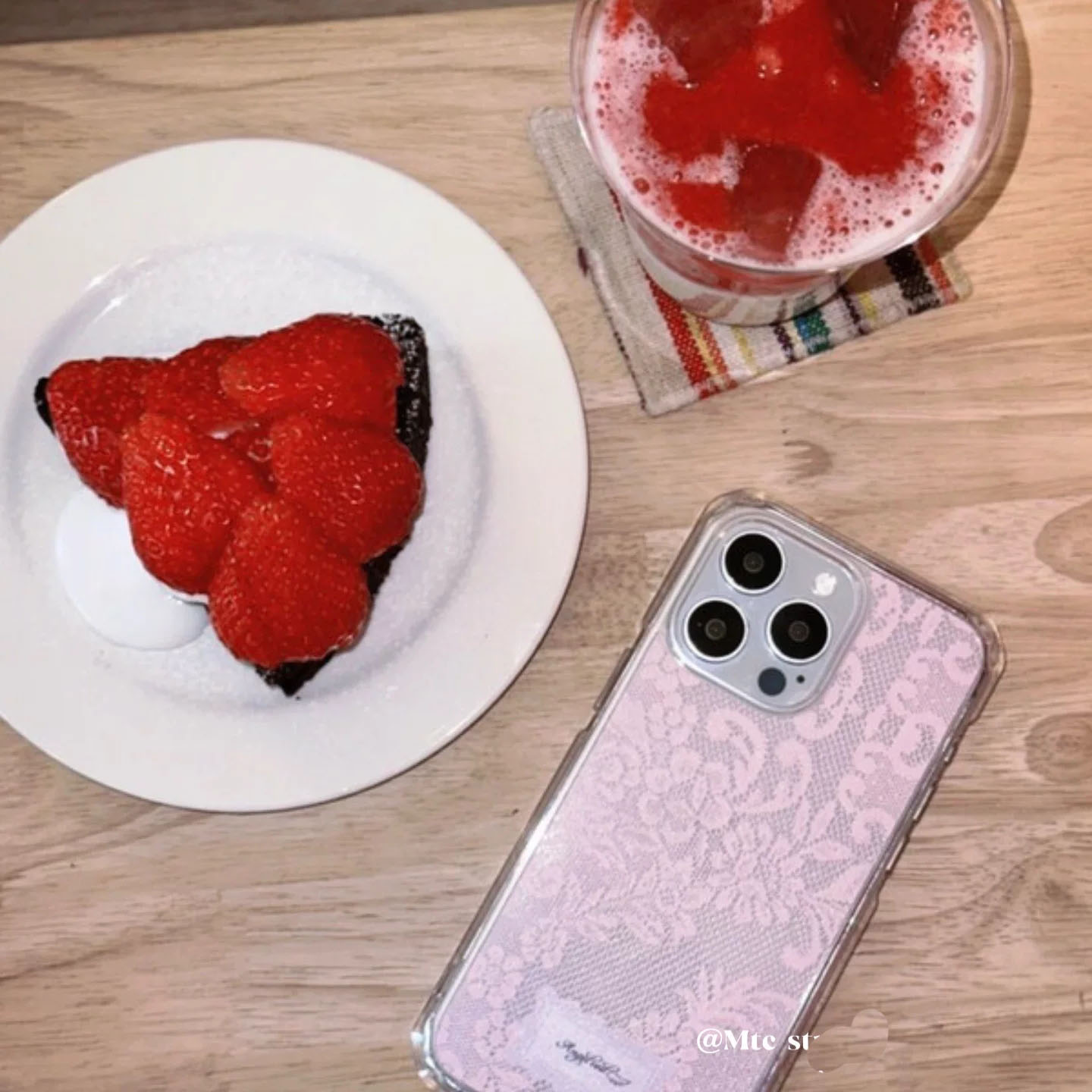 Korean Ins Colored Lace Sweet  - огляд і ціна Phone Cases Girly