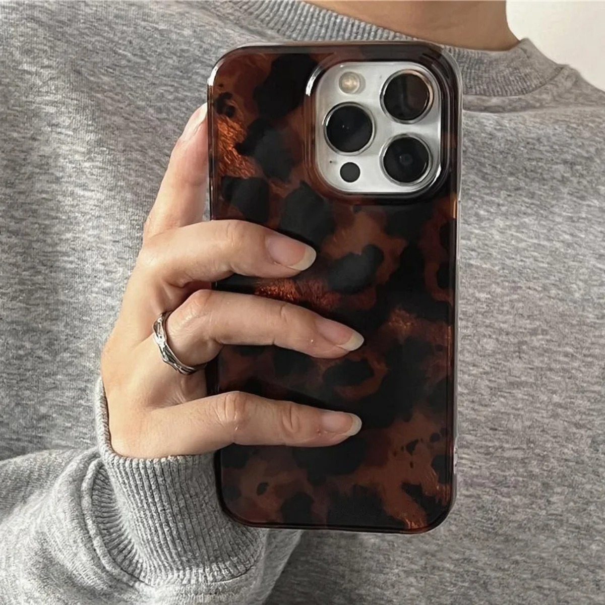 Retro Amber Texture Laser Phon - огляд і ціна Phone Cases Leopard Print